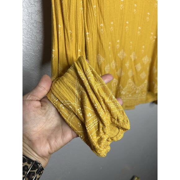 Lucky Brand Women’s Mustard Yellow Boho Tassel Long Sleeve Top Blouse Size L - Picture 3 of 11